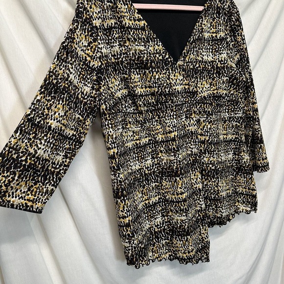 Women's Cato 18/20W V- Neck Geometric Print Top 3/4 Sleeve Pullover Stretchy - Picture 5 of 11